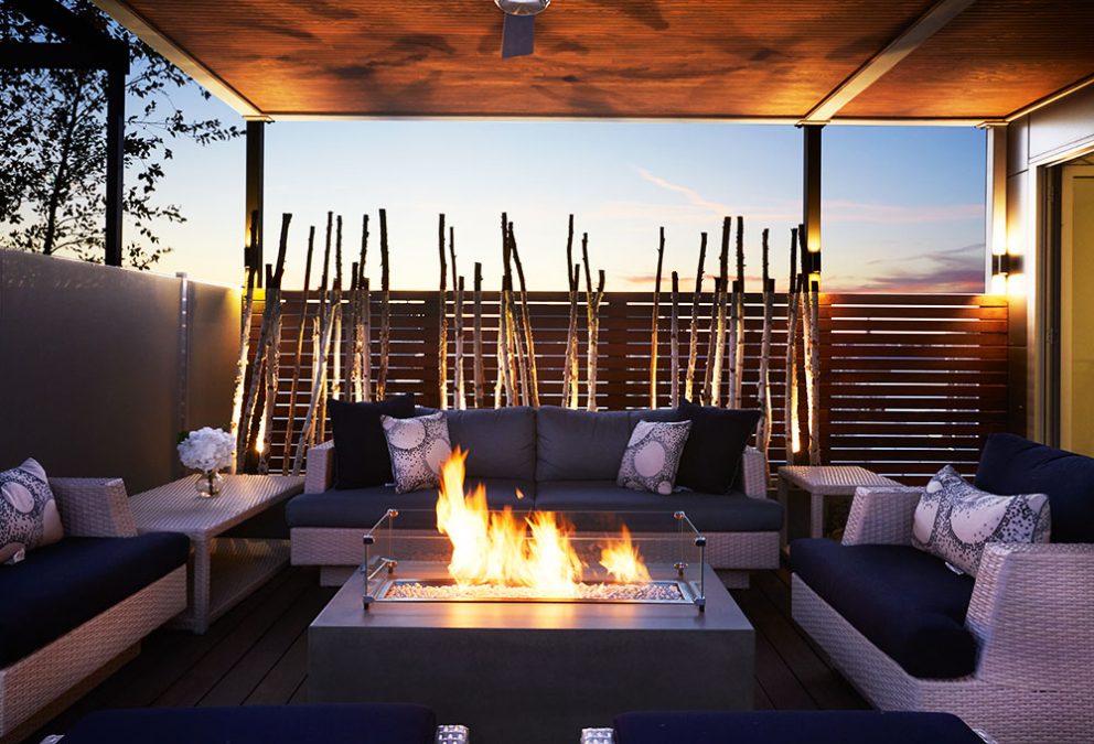 West Loop Luxury Chicago Roof Deck + Garden