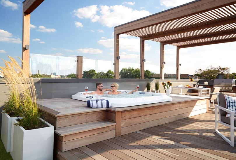 Heavenly Hot Tub Hideaway - Chicago Roof Deck + Garden