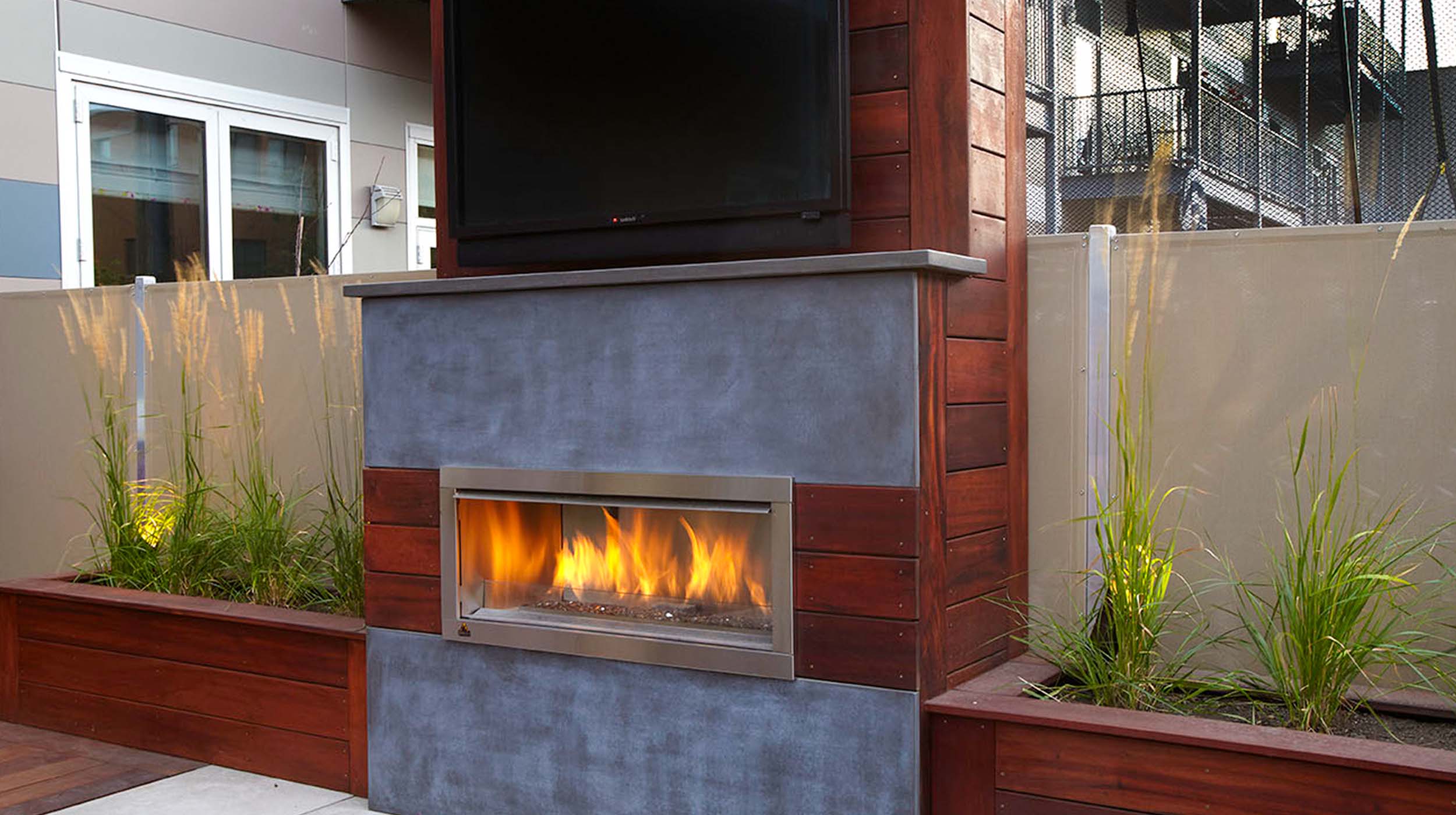 Chicago Roof Deck Outdoor Fireplace Photo 1