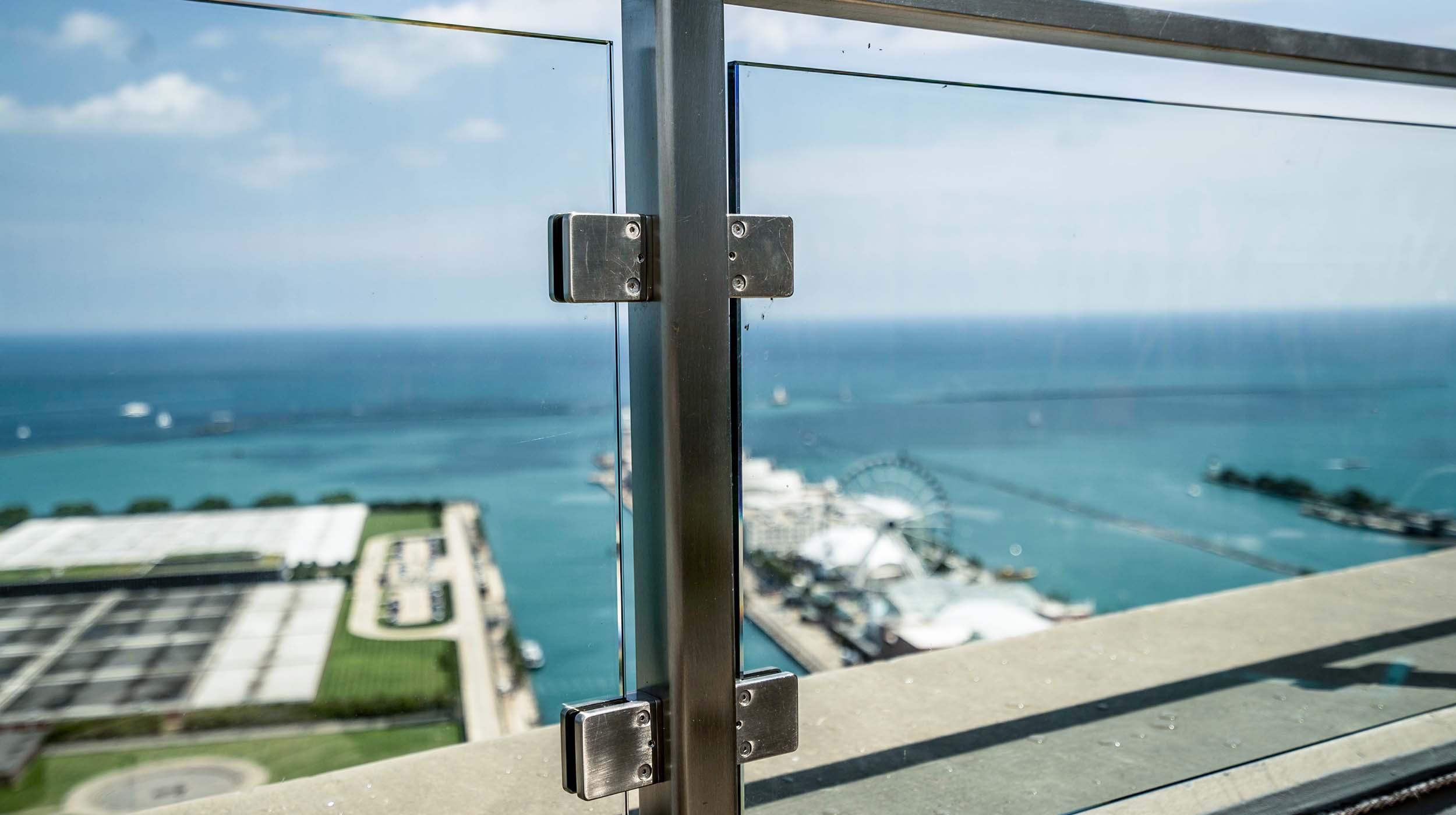 Chicago Roof Deck Outdoor Railing Photo 1