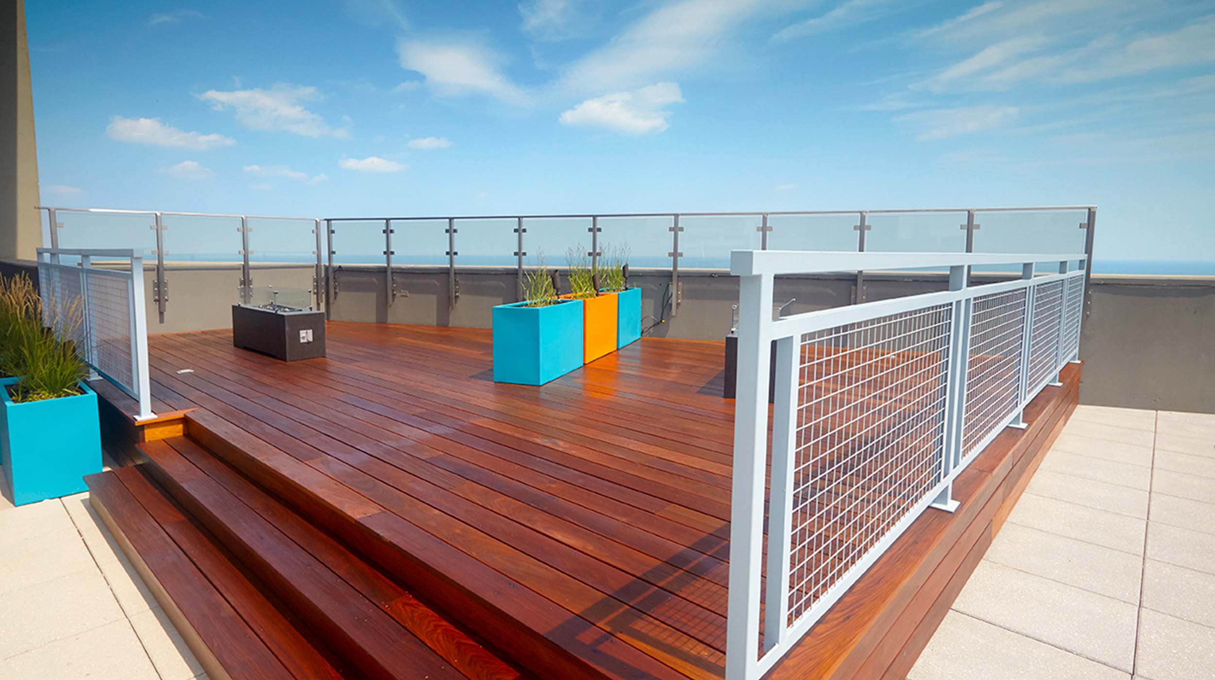 Chicago Roof Deck Outdoor Railing Photo 5