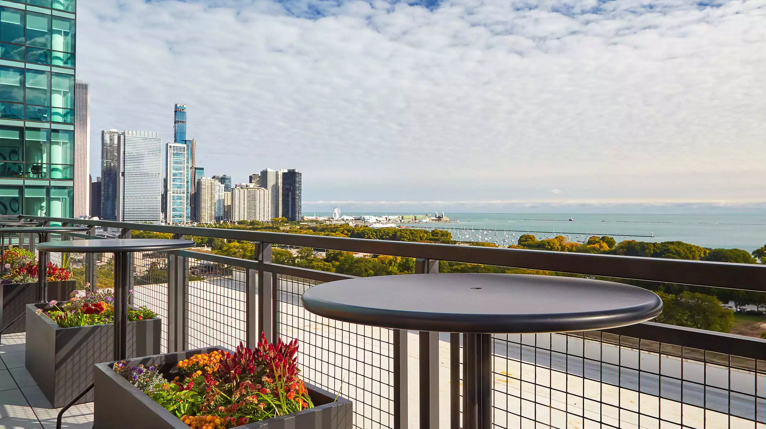 Chicago Roof Deck Projects Ebony Jet Building Photo 7