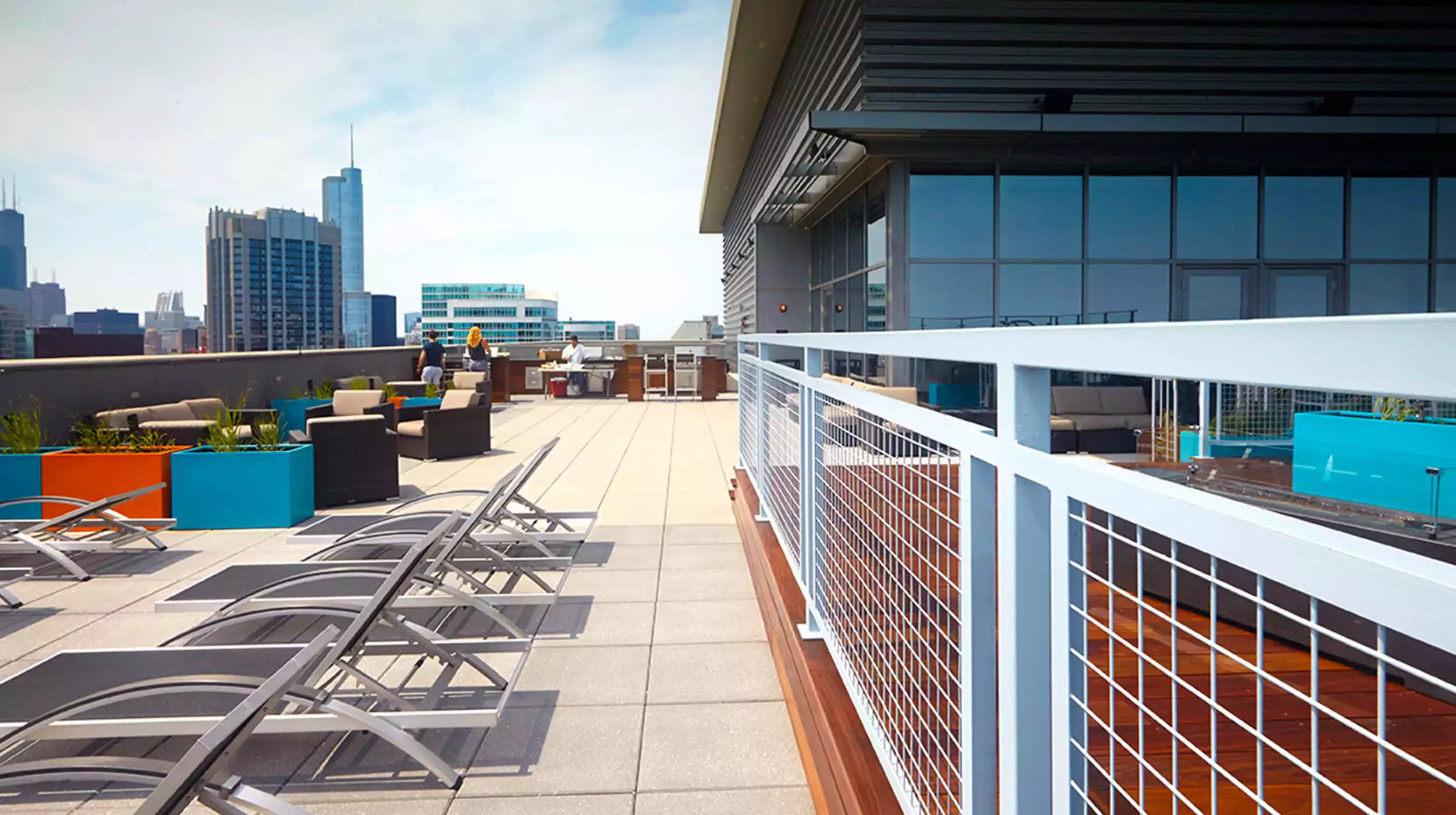 Chicago Roof Deck Projects LSD – South Tower at 600 N. Photo 6