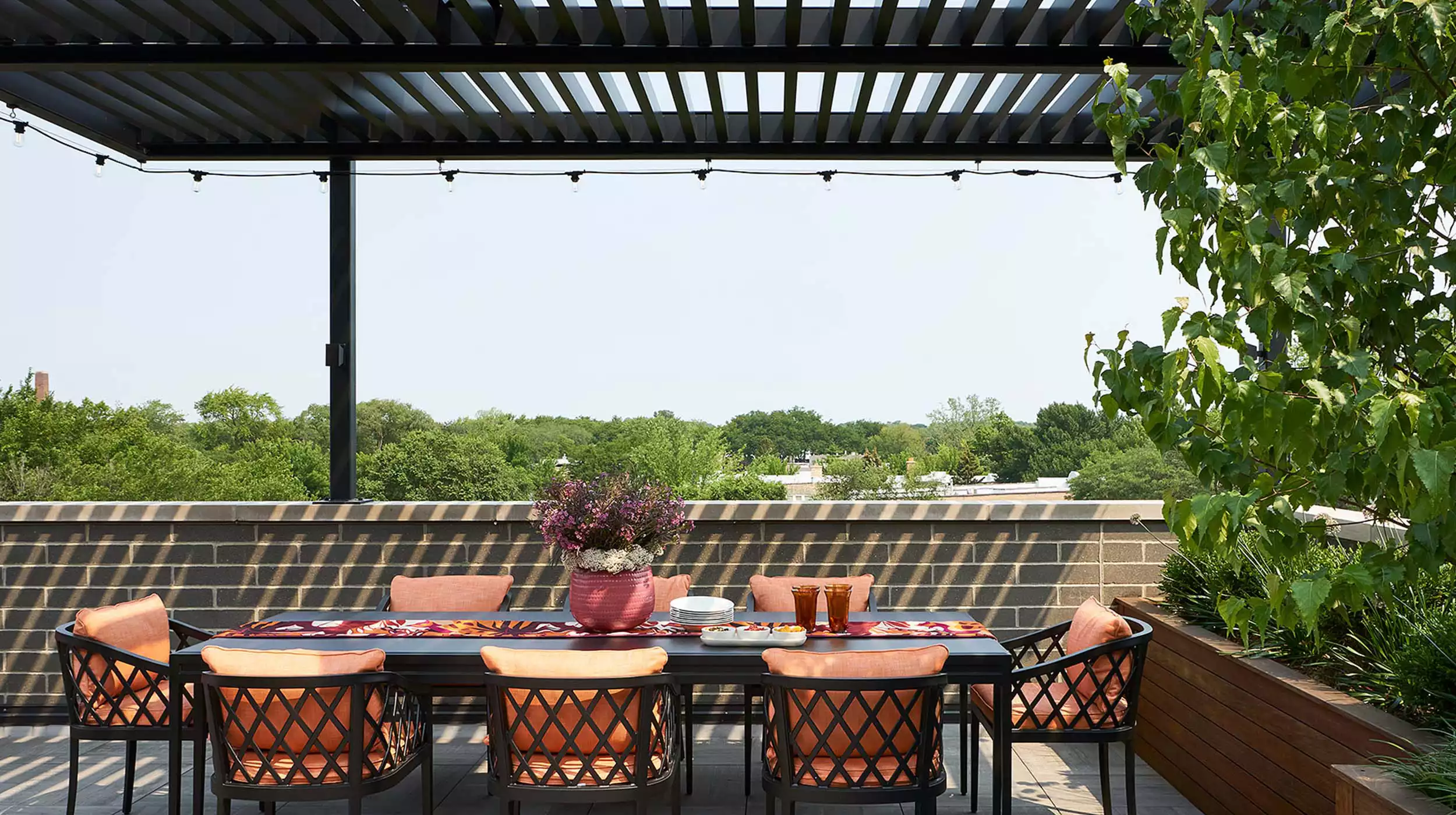 Chicago Roof Deck Projects Floating Steel Shade Structure Photo 1