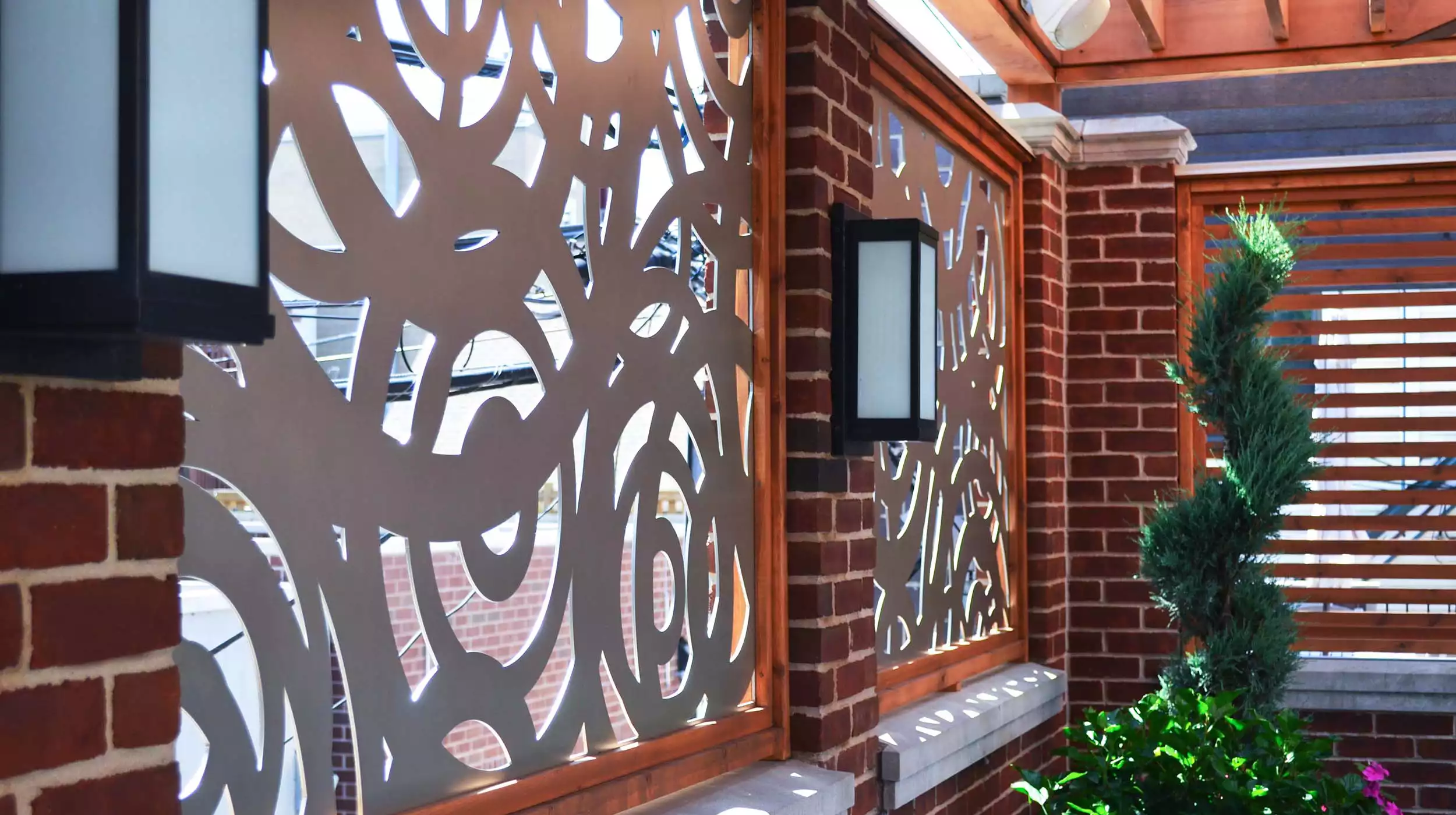 Chicago Roof Deck Custom metal panel screening Photo 1