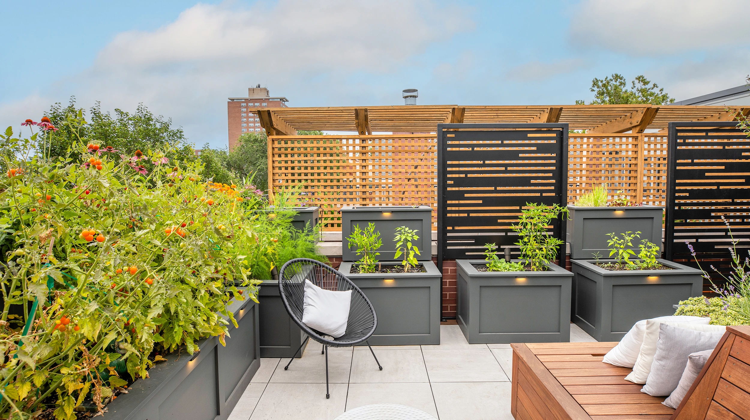 Chicago Roof Deck Hardie board planters Photo 1