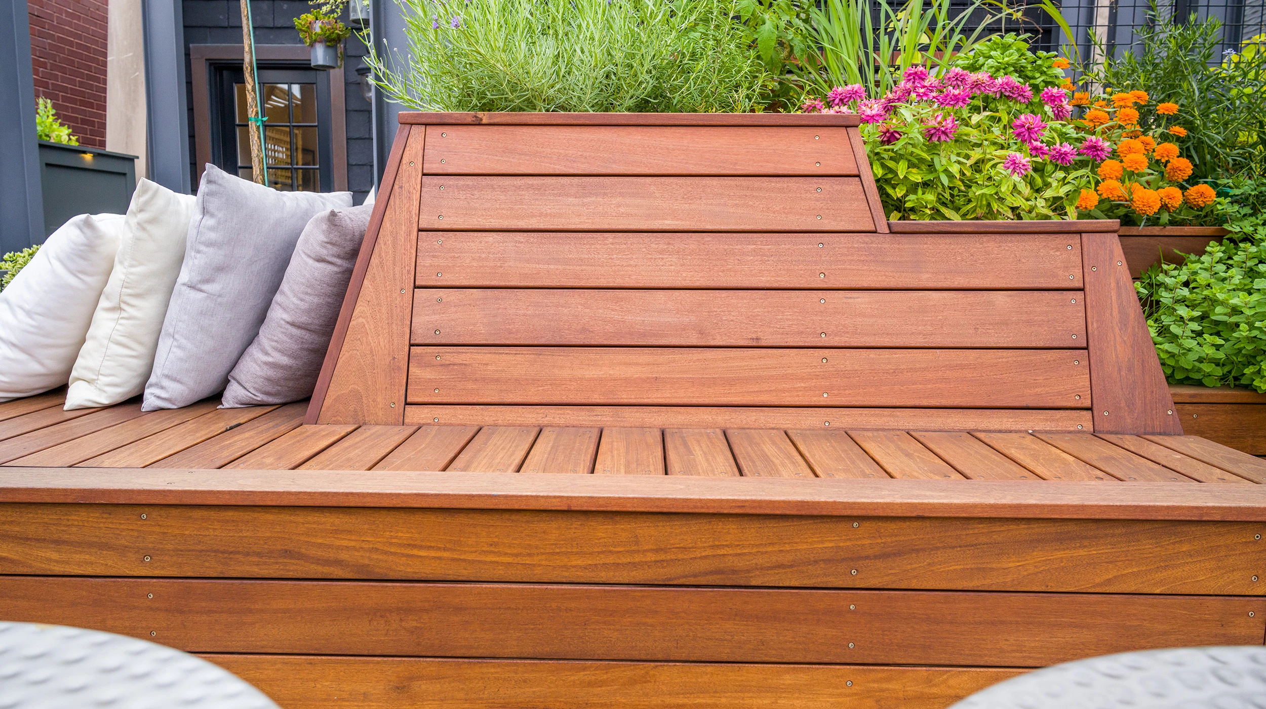 Chicago Roof Deck Outdoor benches Main Photo