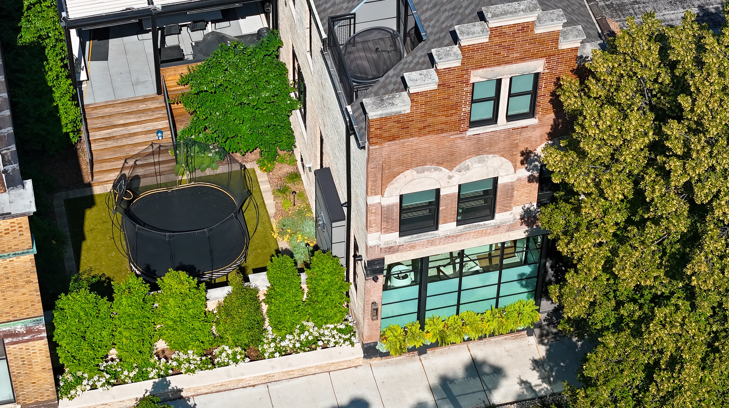 Chicago Roof Deck Projects Sky Court & Garden Haven ▹ Photo 4