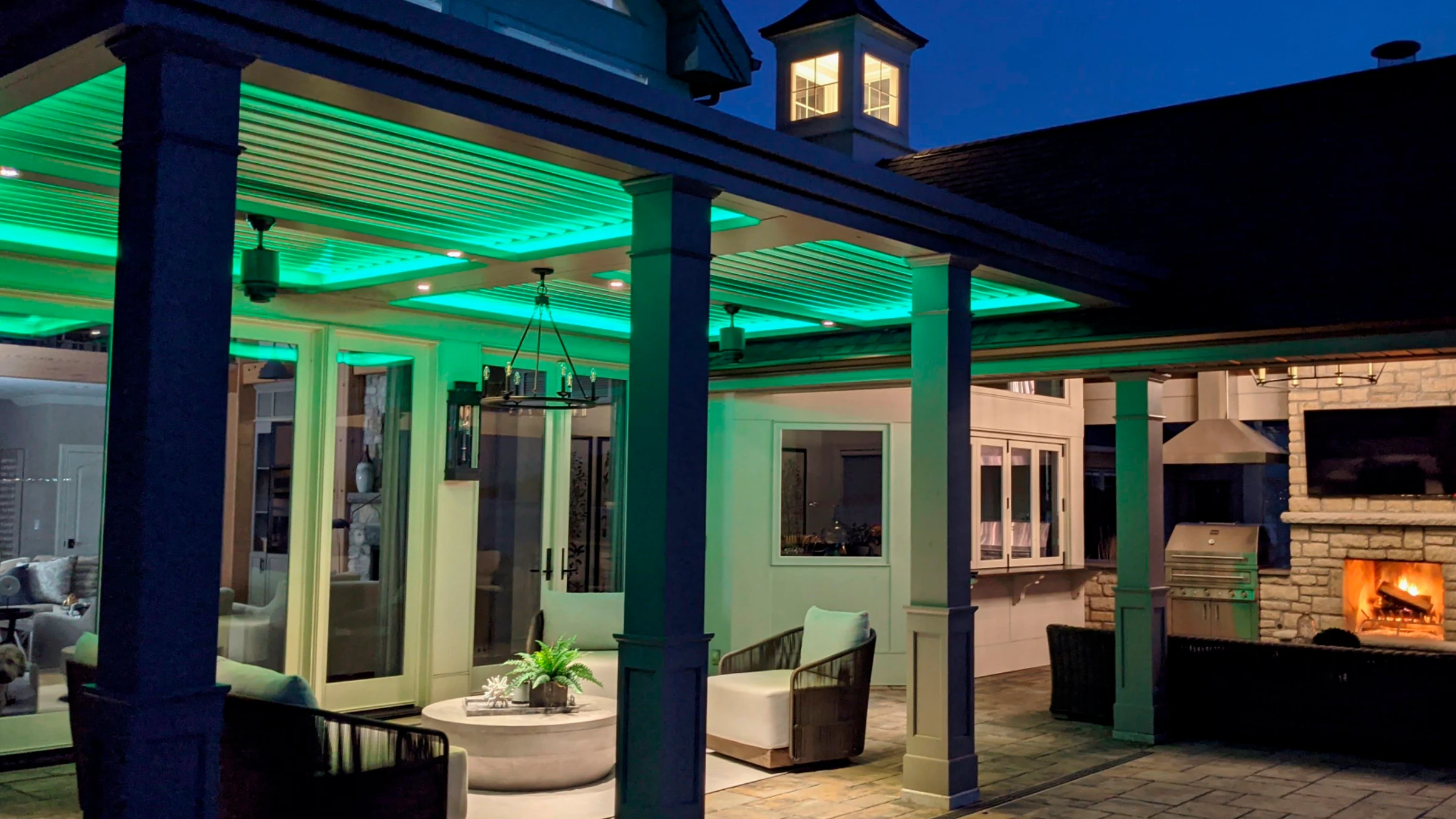 Chicago Roof Deck Pergola Interior LED lights Photo 4