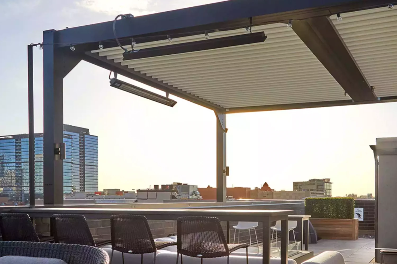 Chicago Roof Deck Pergola Heat System Photo 4