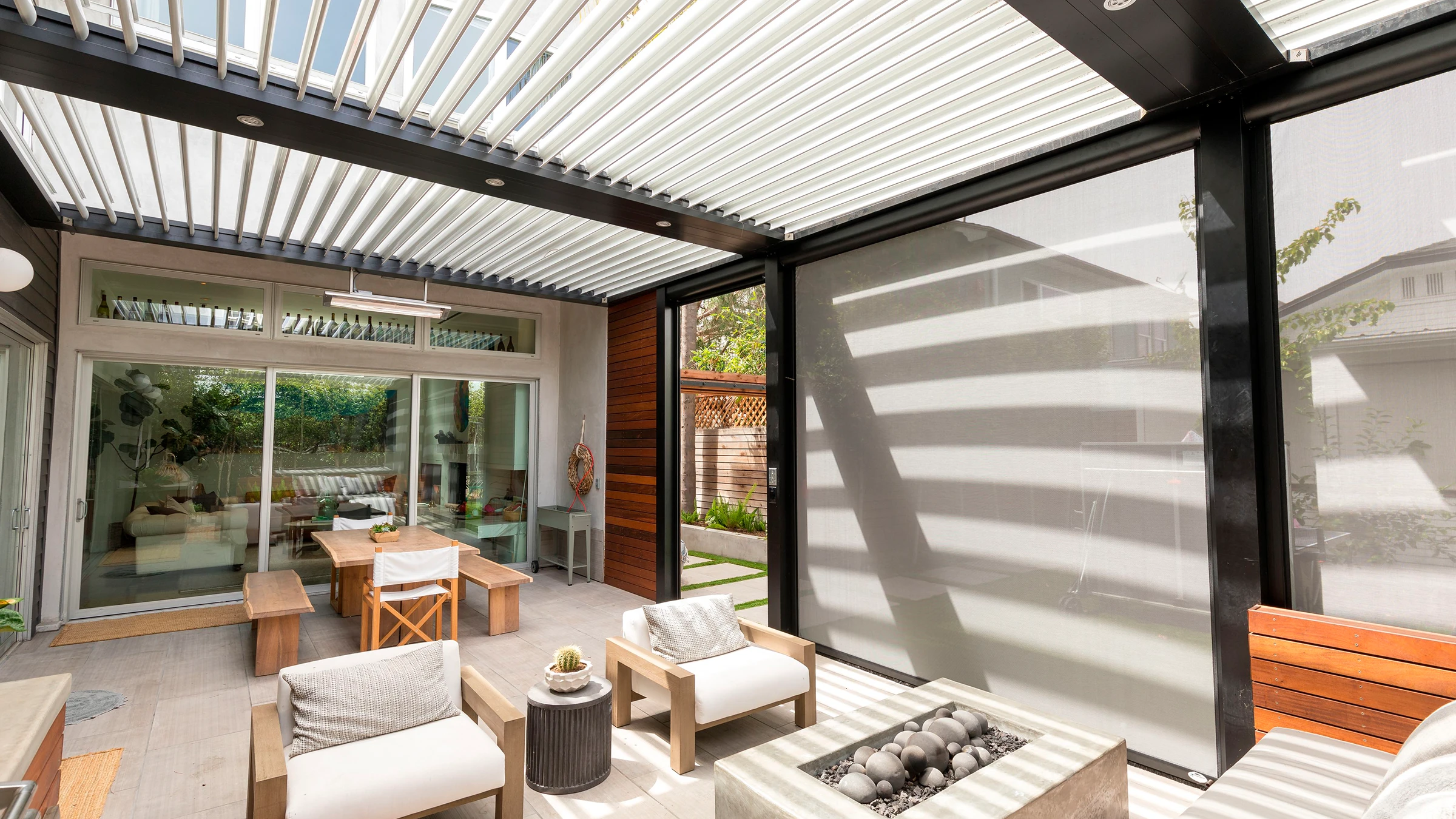 Chicago Roof Deck Pergola Photo 1