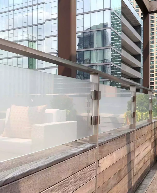 Chicago Roof Deck Team Glass railing 