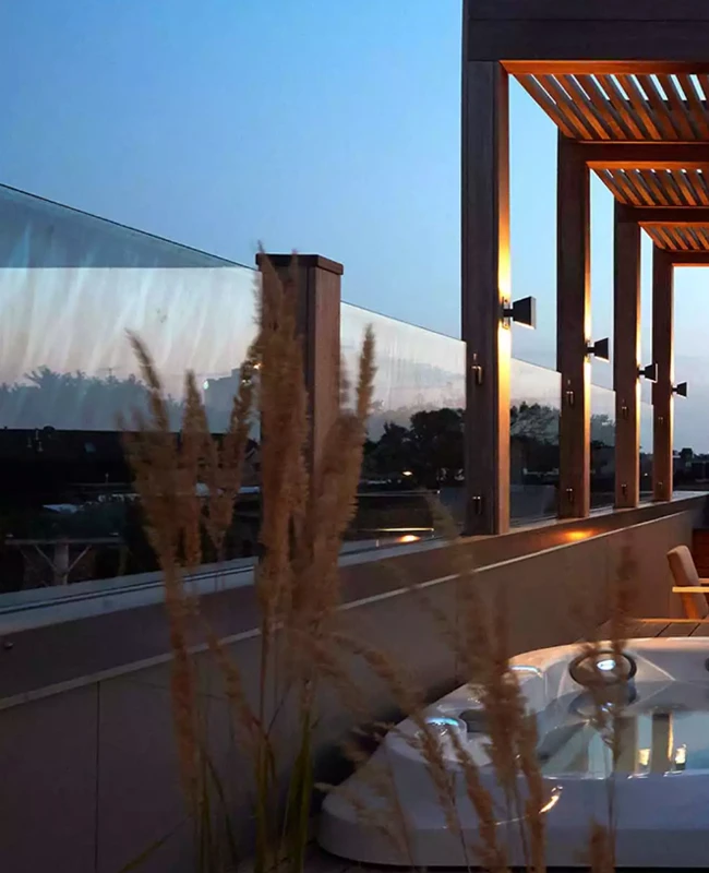 Chicago Roof Deck Team Glass screening 